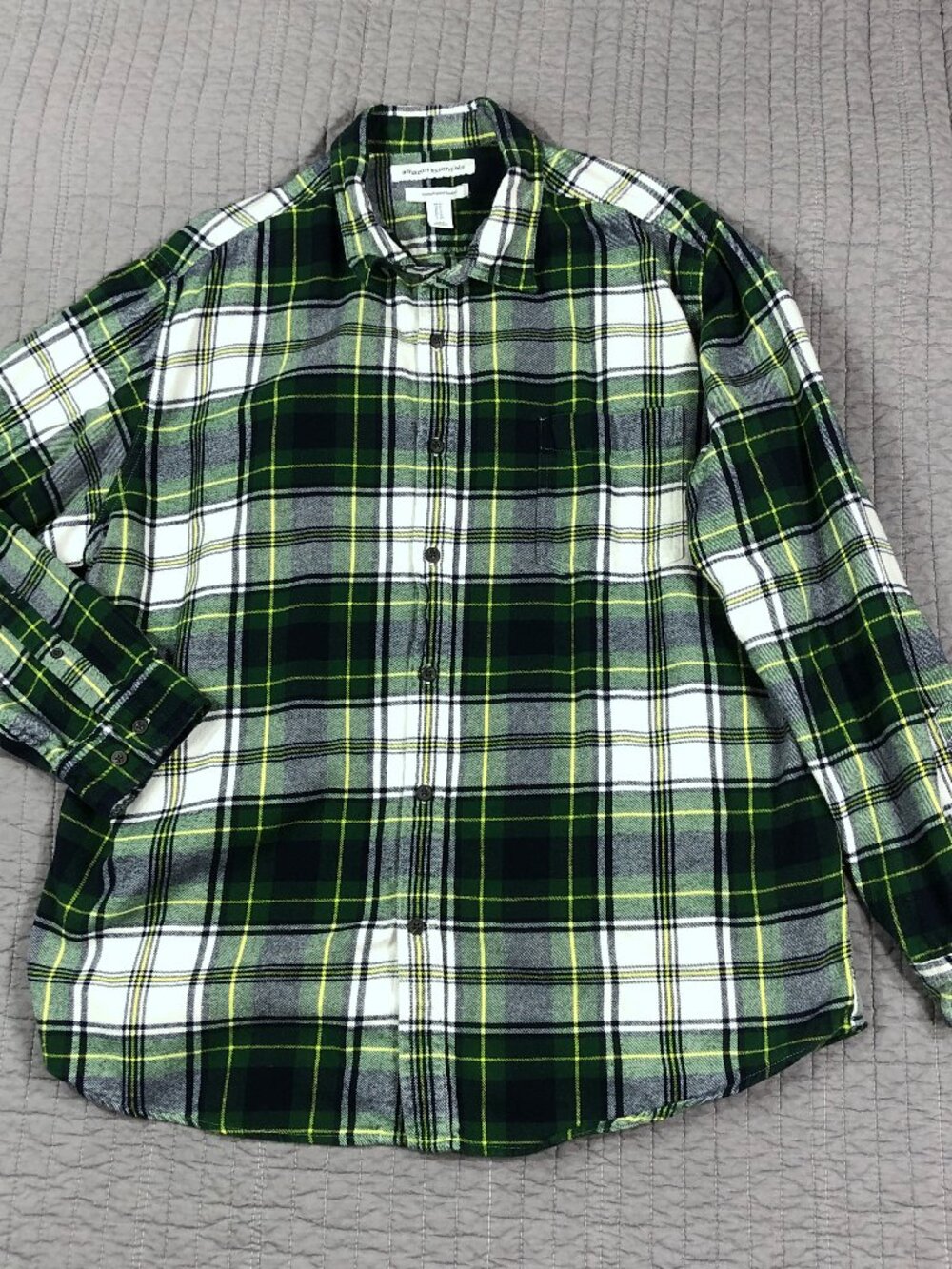 Amazon Flannel Shirt Men XL Green Plaid Camping Classic Outdoors Hiking